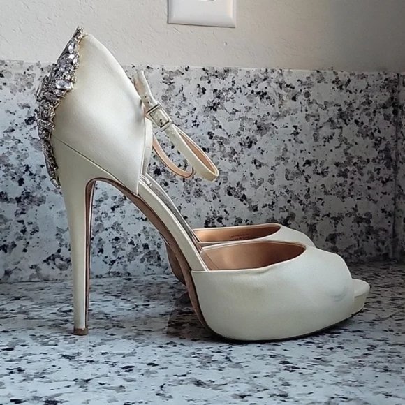 Badgley Mischka Bridal heels - Picture 5 of 12